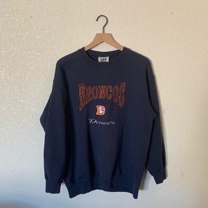 Vintage Denver Broncos crewneck